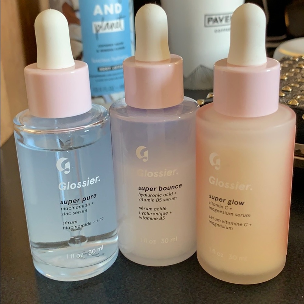 GLOSSIER SUPER TRIO
